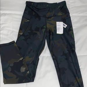 Elevate high rise leggings